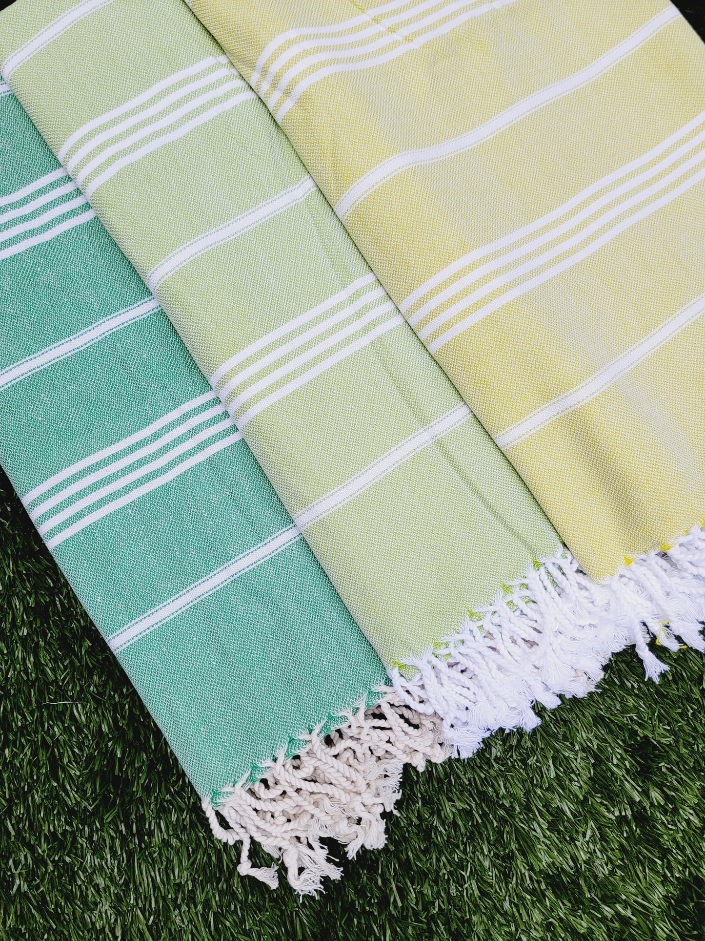 Easy carry Quick Dry Towel 70x36 - Green