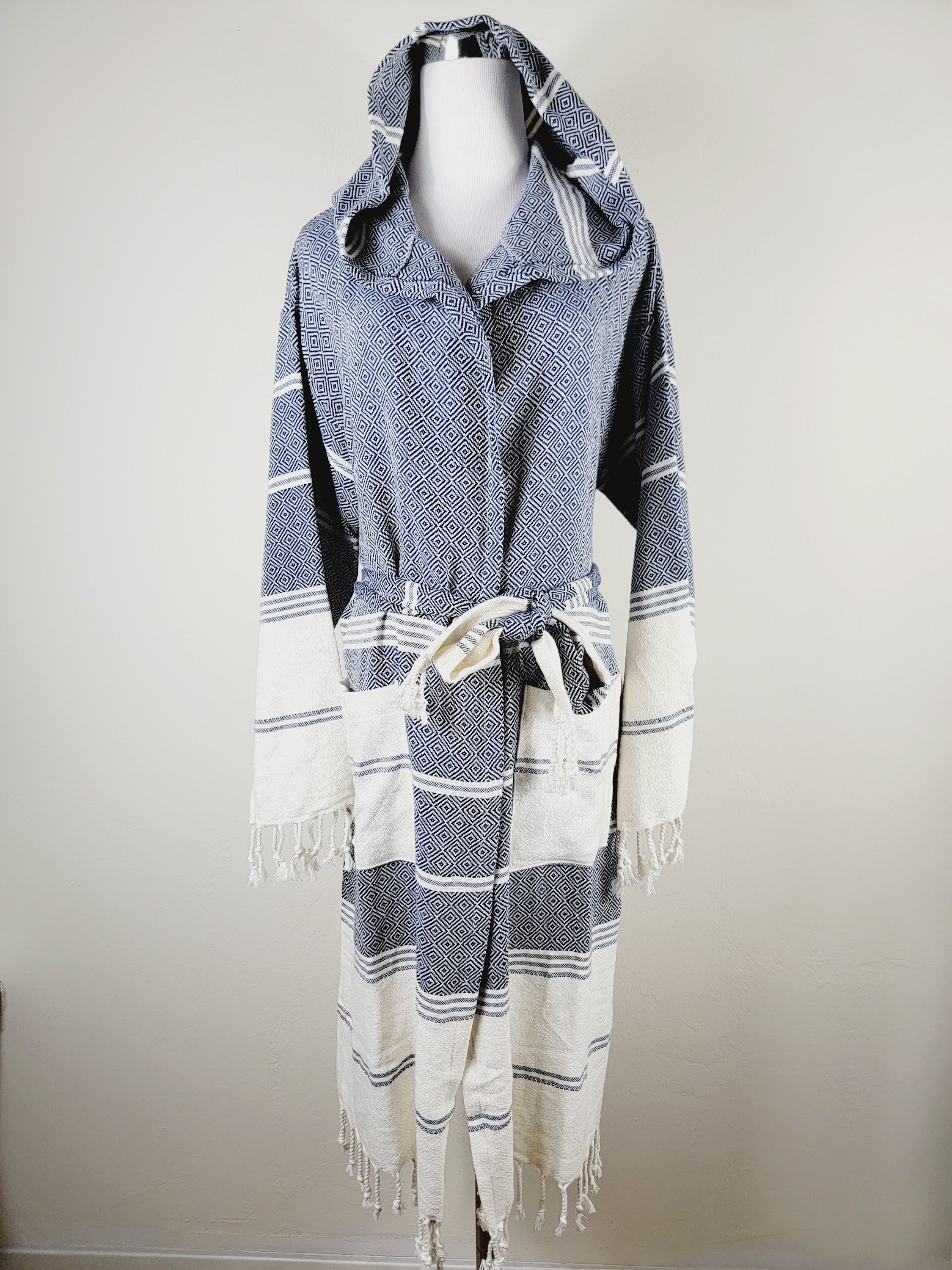 Unisex Robe, Beach or spa Robe with pockets - Black