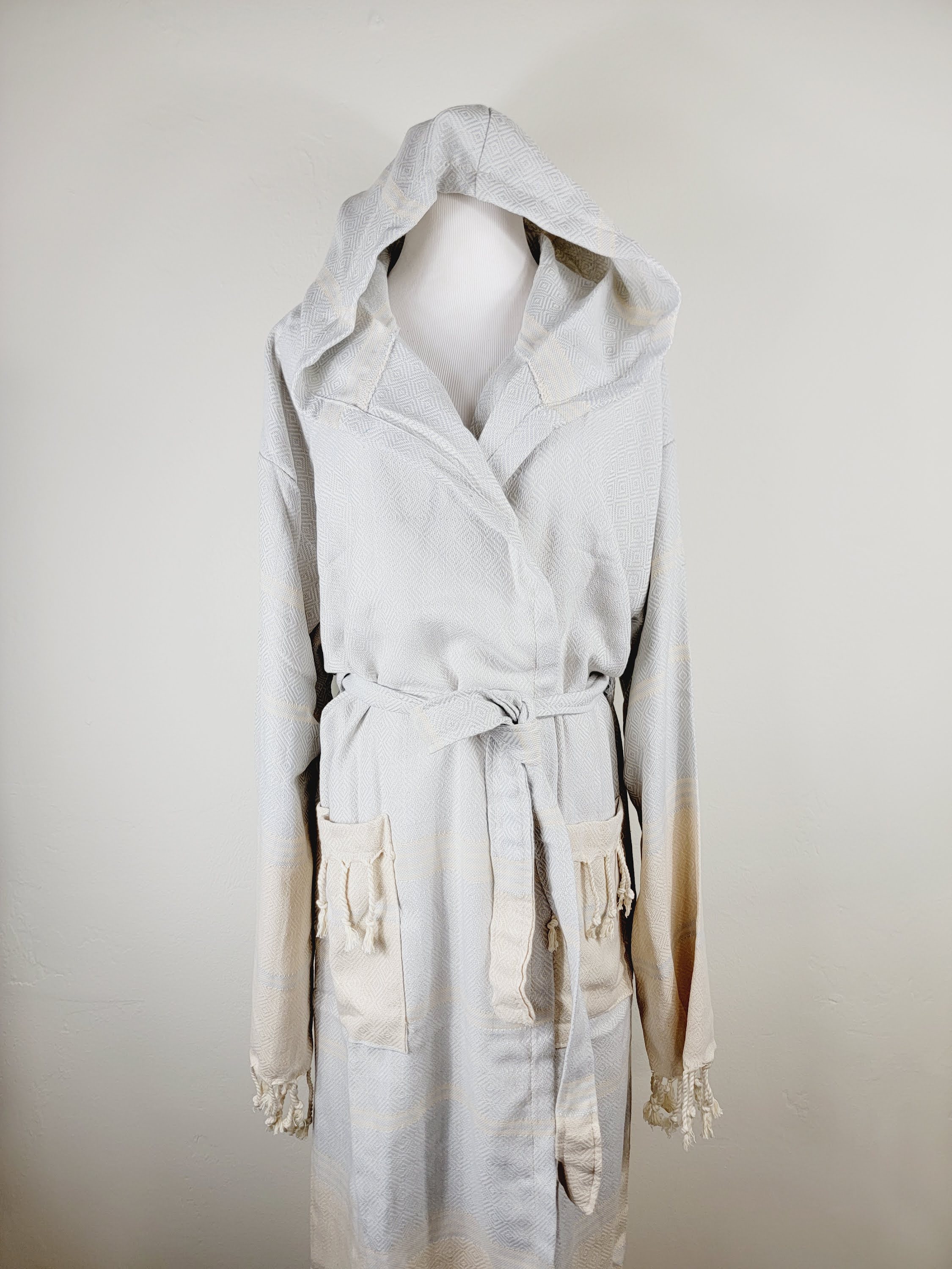 Unisex Robe, Beach or spa Robe with pockets - Light Gray