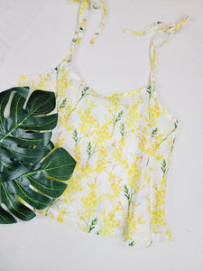 TANK TOP WITH ADJUSTABLE STRAPS