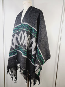 Poncho Shawl, Extra soft - Reversible Green/Gray