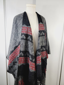 Poncho Shawl, Extra soft - Reversible Gray/Red