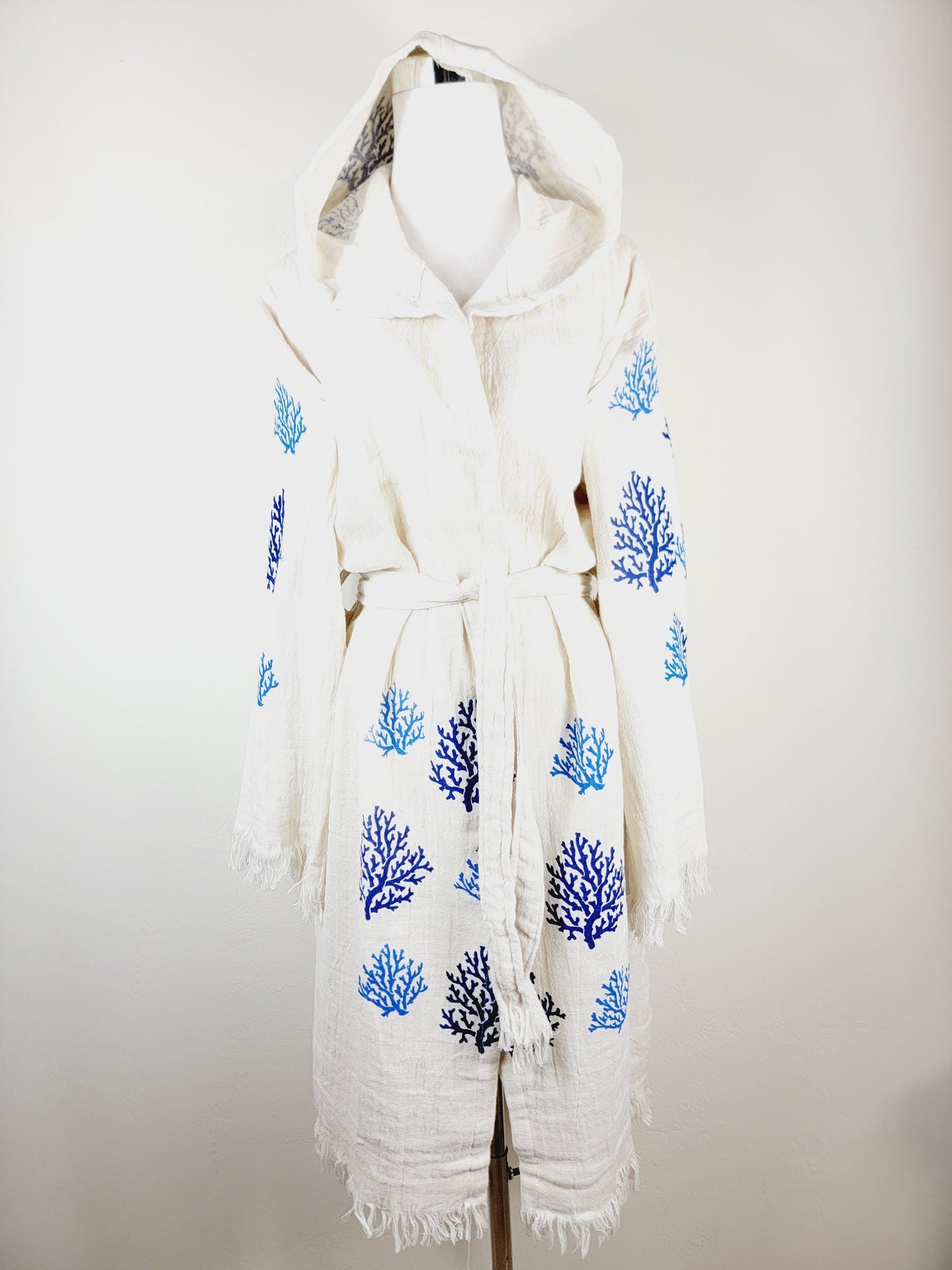 Muslin Kimono Robe, Soft and Cozy, Organic Cotton Muslin Kaftan Blue Reef Motif