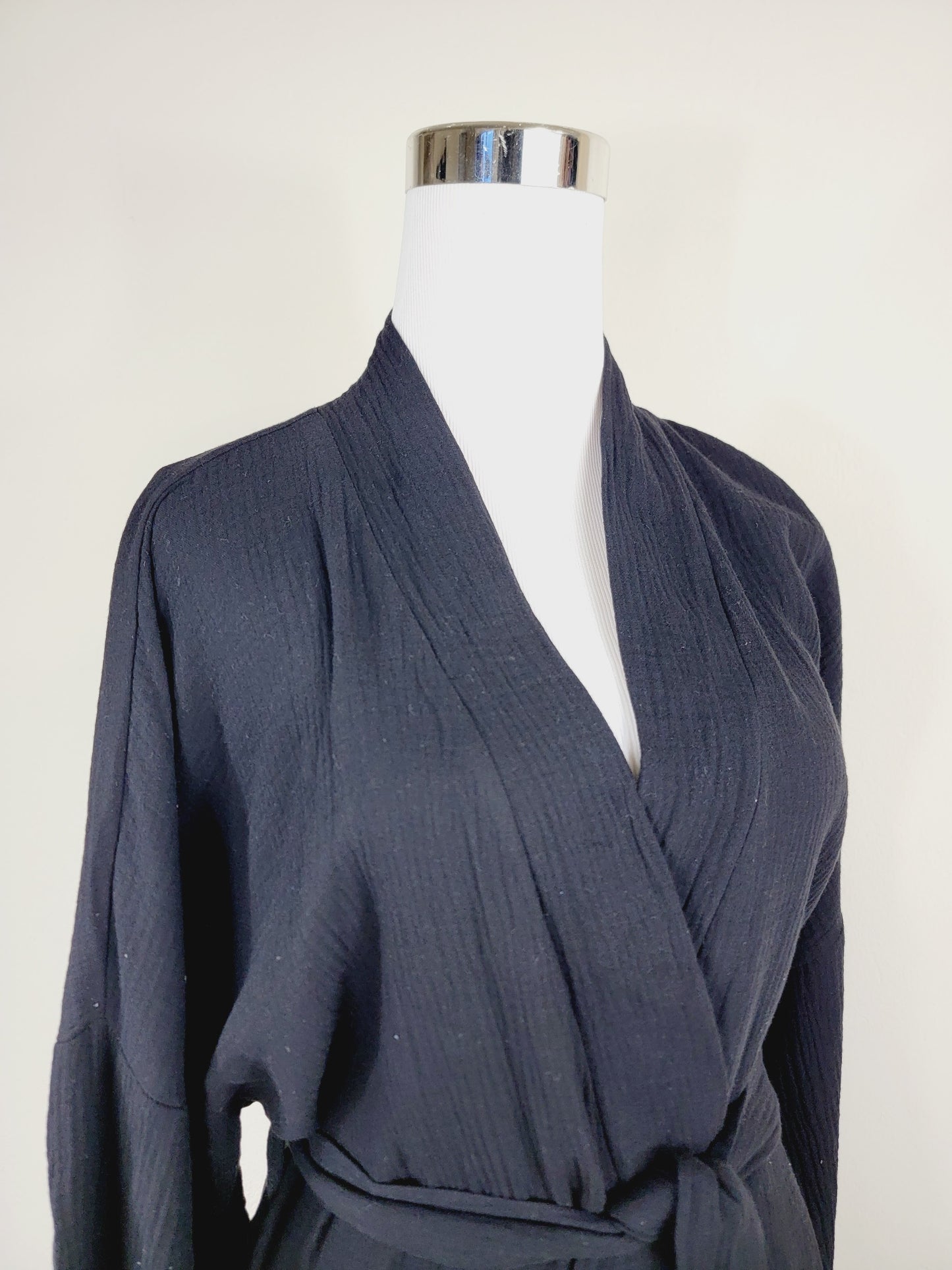 Breathable Muslin Set for Women, Versatile Everyday Wear, Black