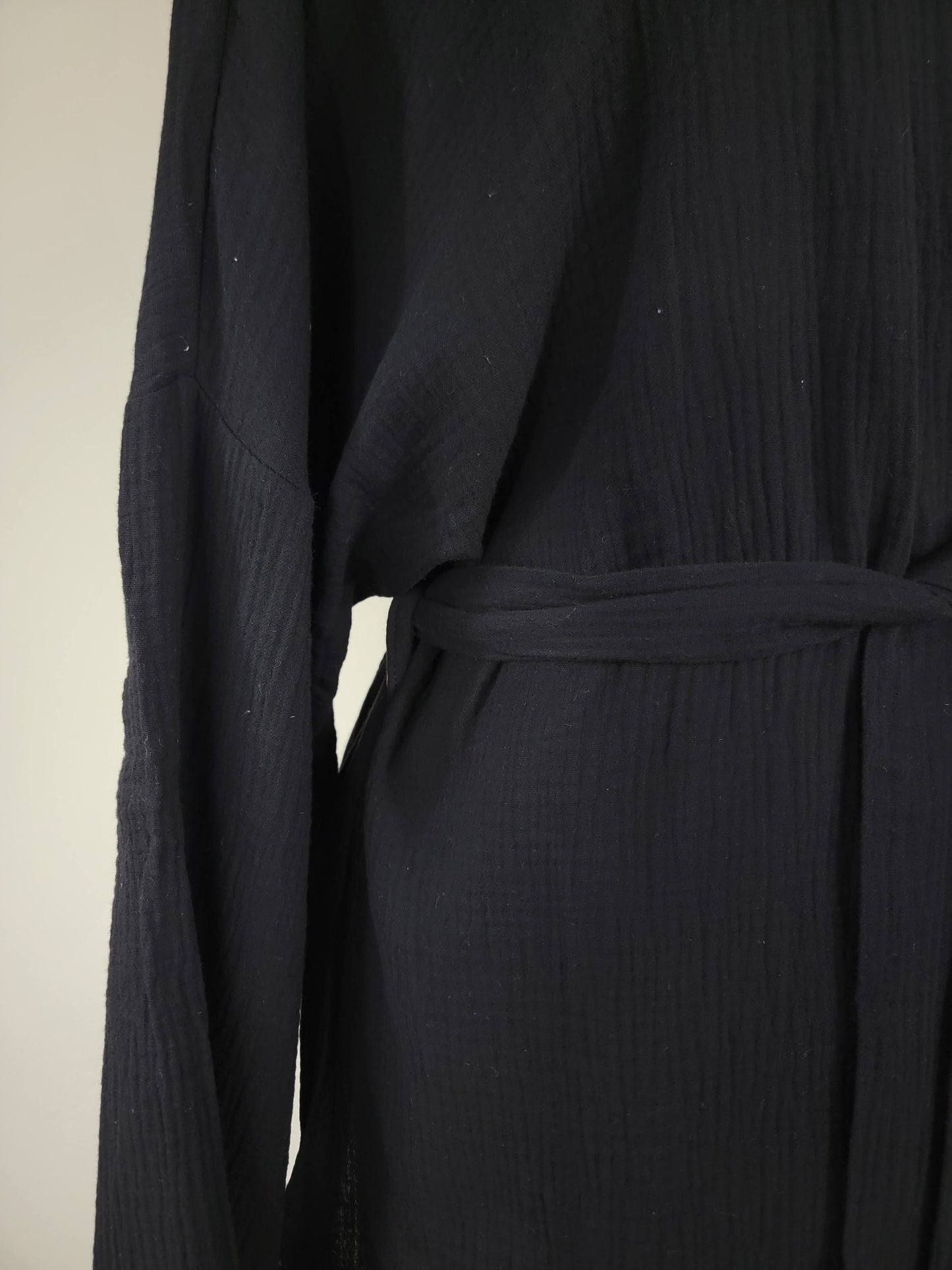 Breathable Muslin Set for Women, Versatile Everyday Wear, Black