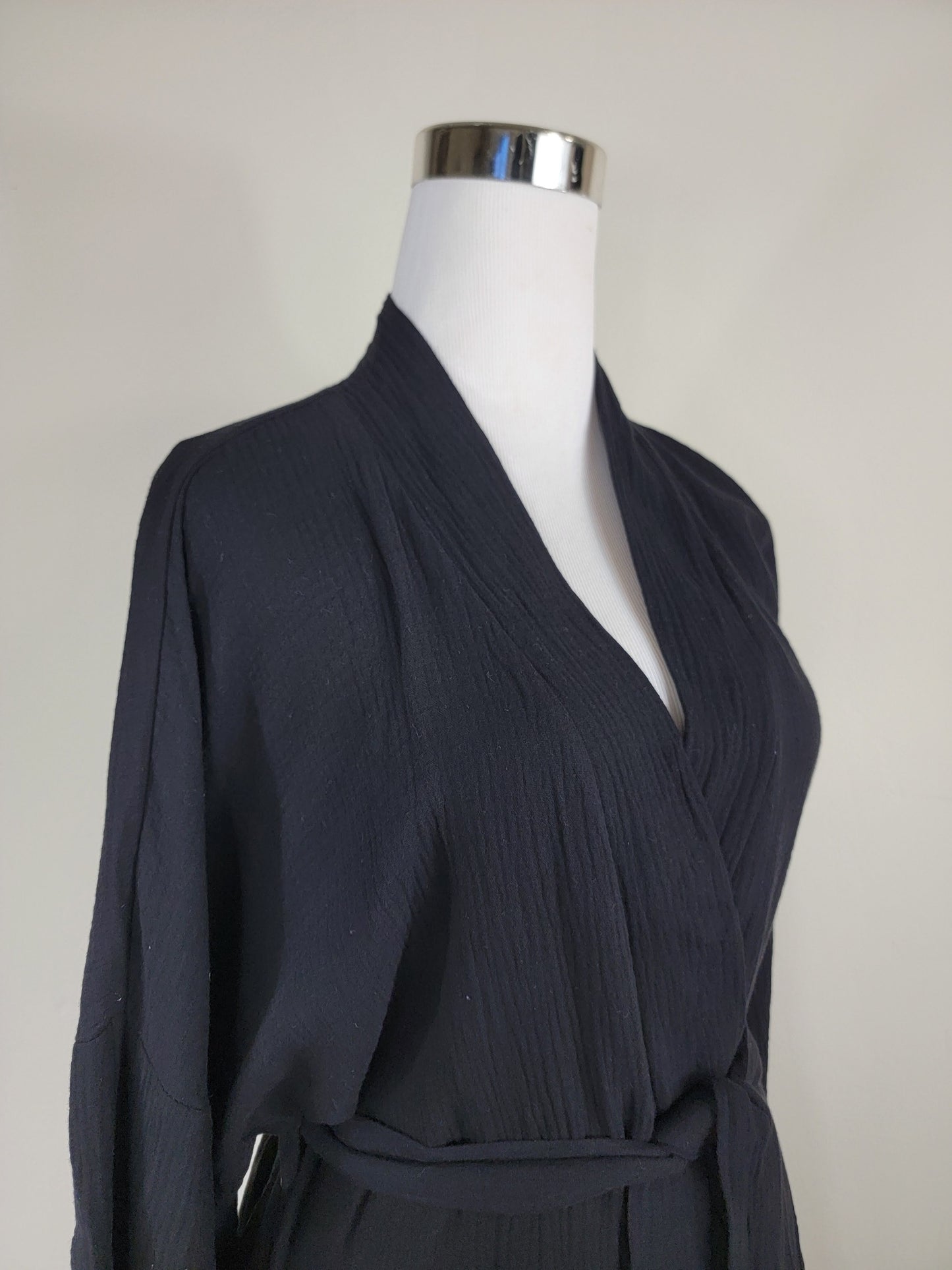 Breathable Muslin Set for Women, Versatile Everyday Wear, Black