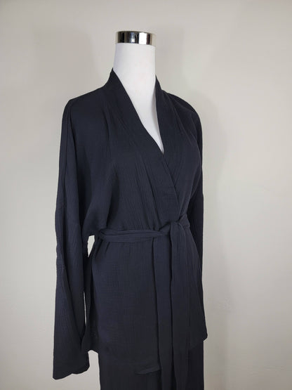 Breathable Muslin Set for Women, Versatile Everyday Wear, Black