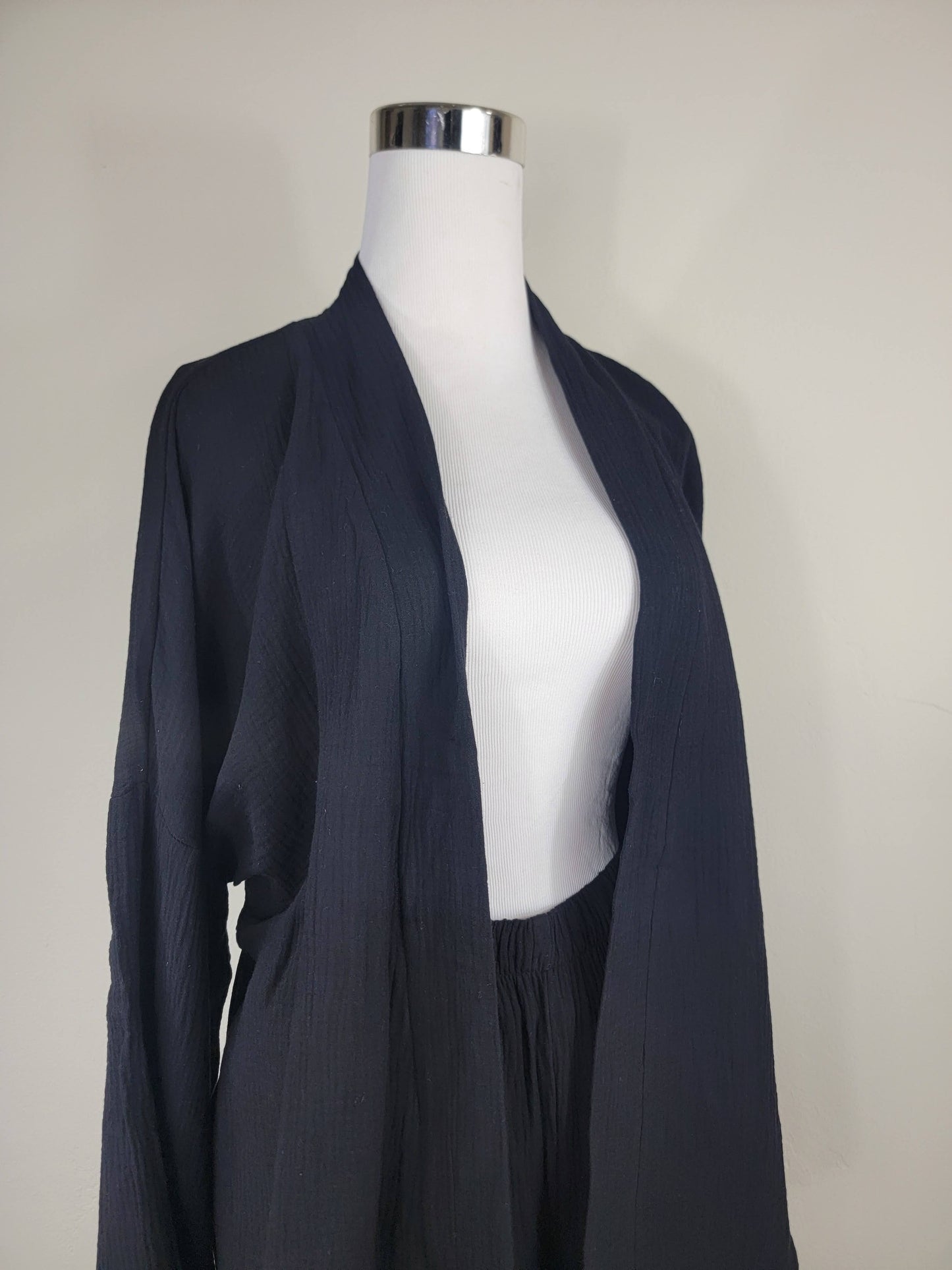 Breathable Muslin Set for Women, Versatile Everyday Wear, Black