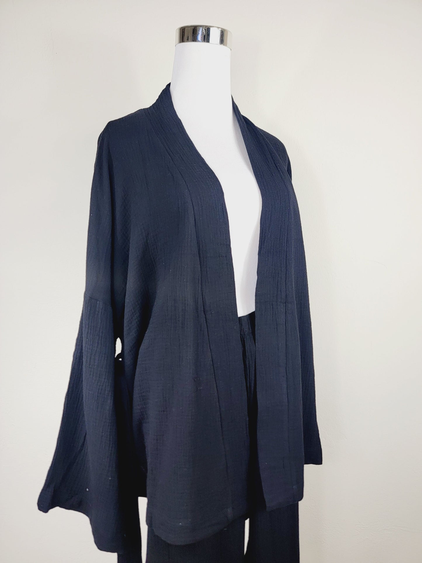 Breathable Muslin Set for Women, Versatile Everyday Wear, Black