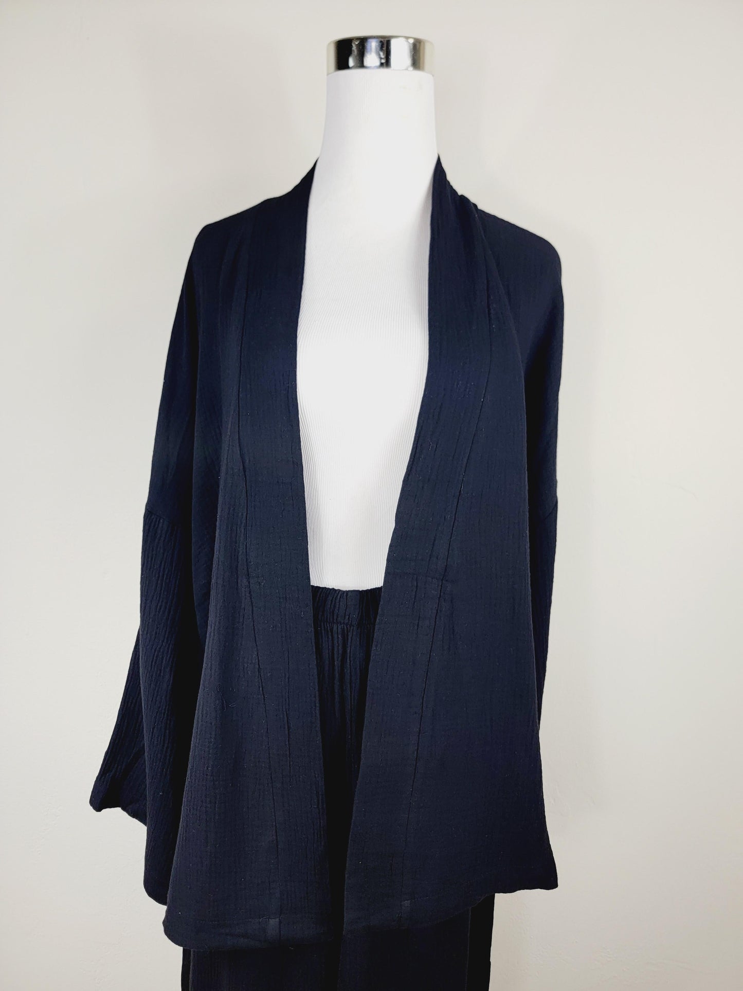 Breathable Muslin Set for Women, Versatile Everyday Wear, Black