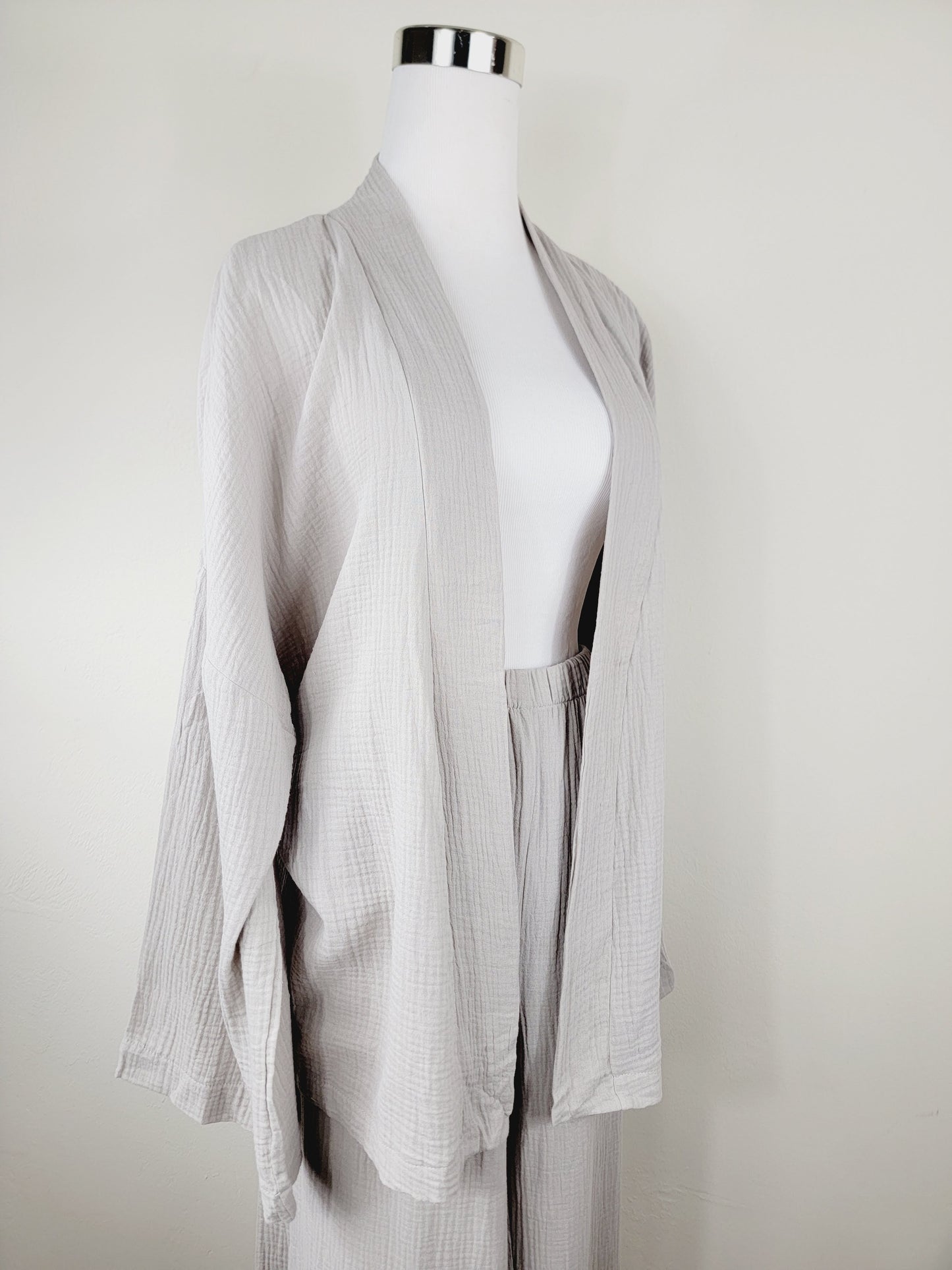 Breathable Muslin Set for Women, Versatile Everyday Wear, Gray