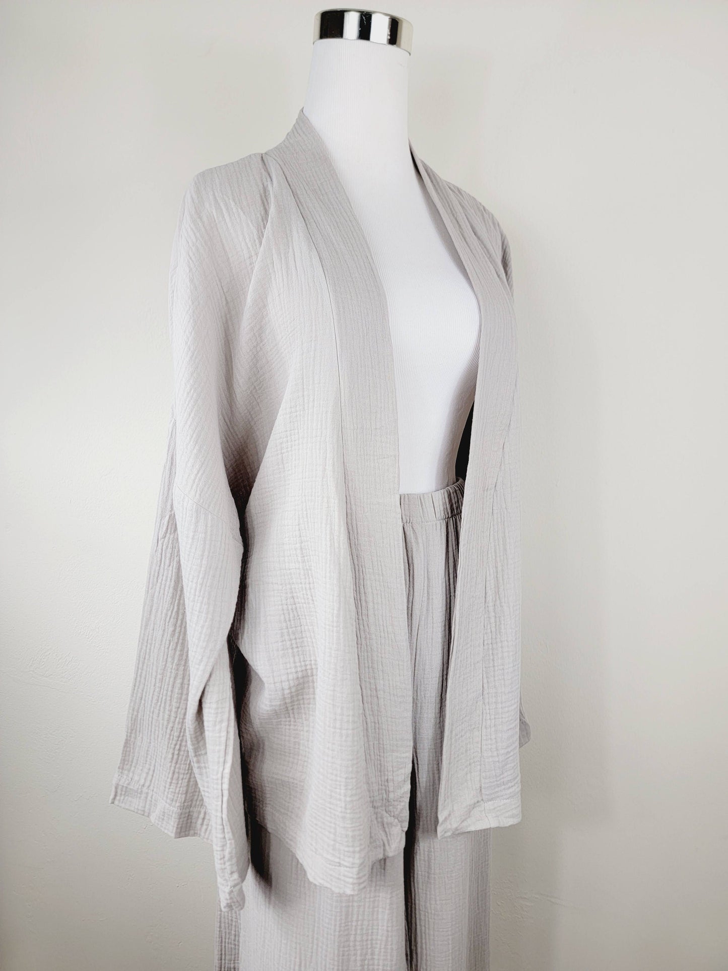 Breathable Muslin Set for Women, Versatile Everyday Wear, Gray