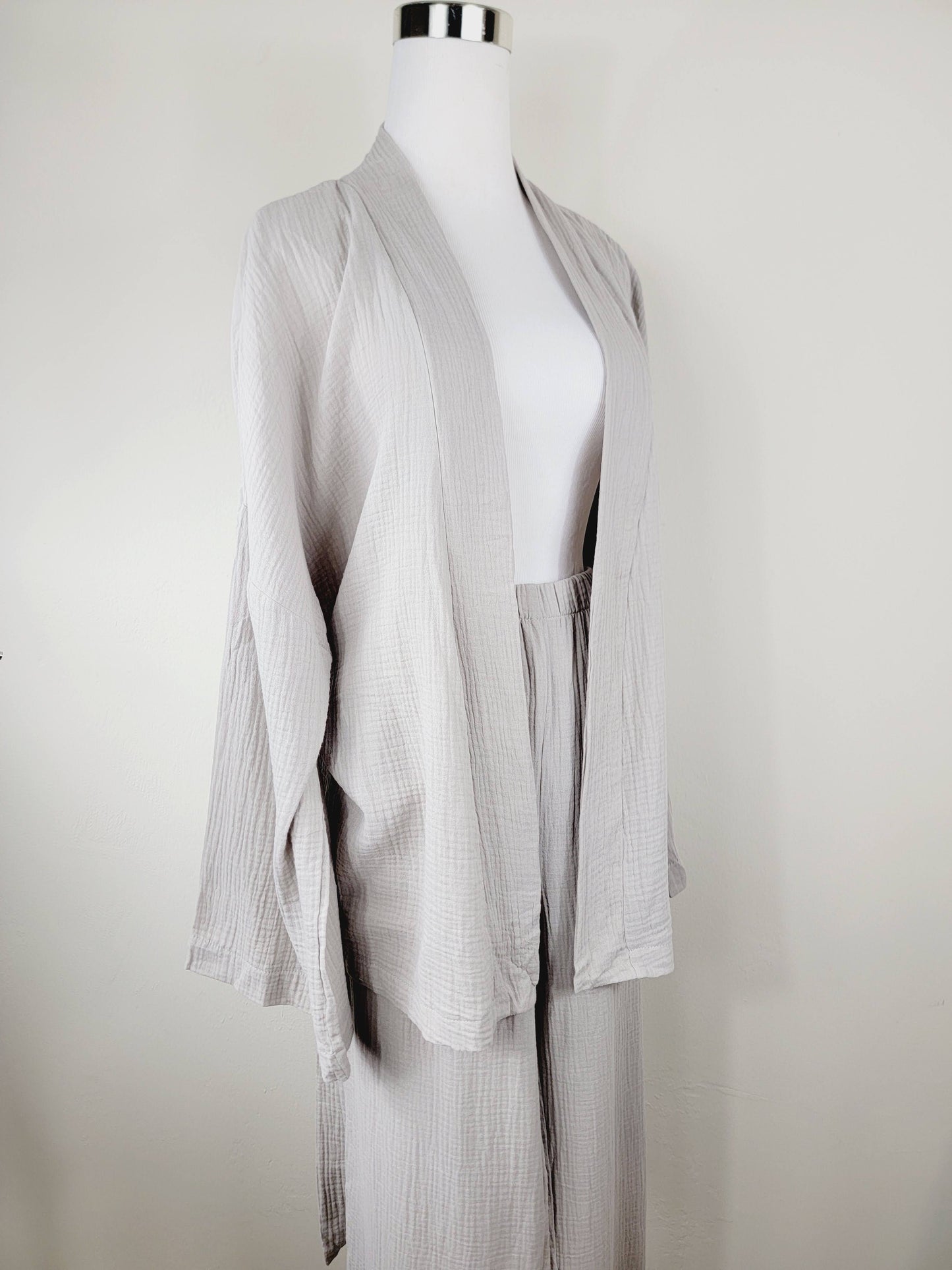 Breathable Muslin Set for Women, Versatile Everyday Wear, Gray