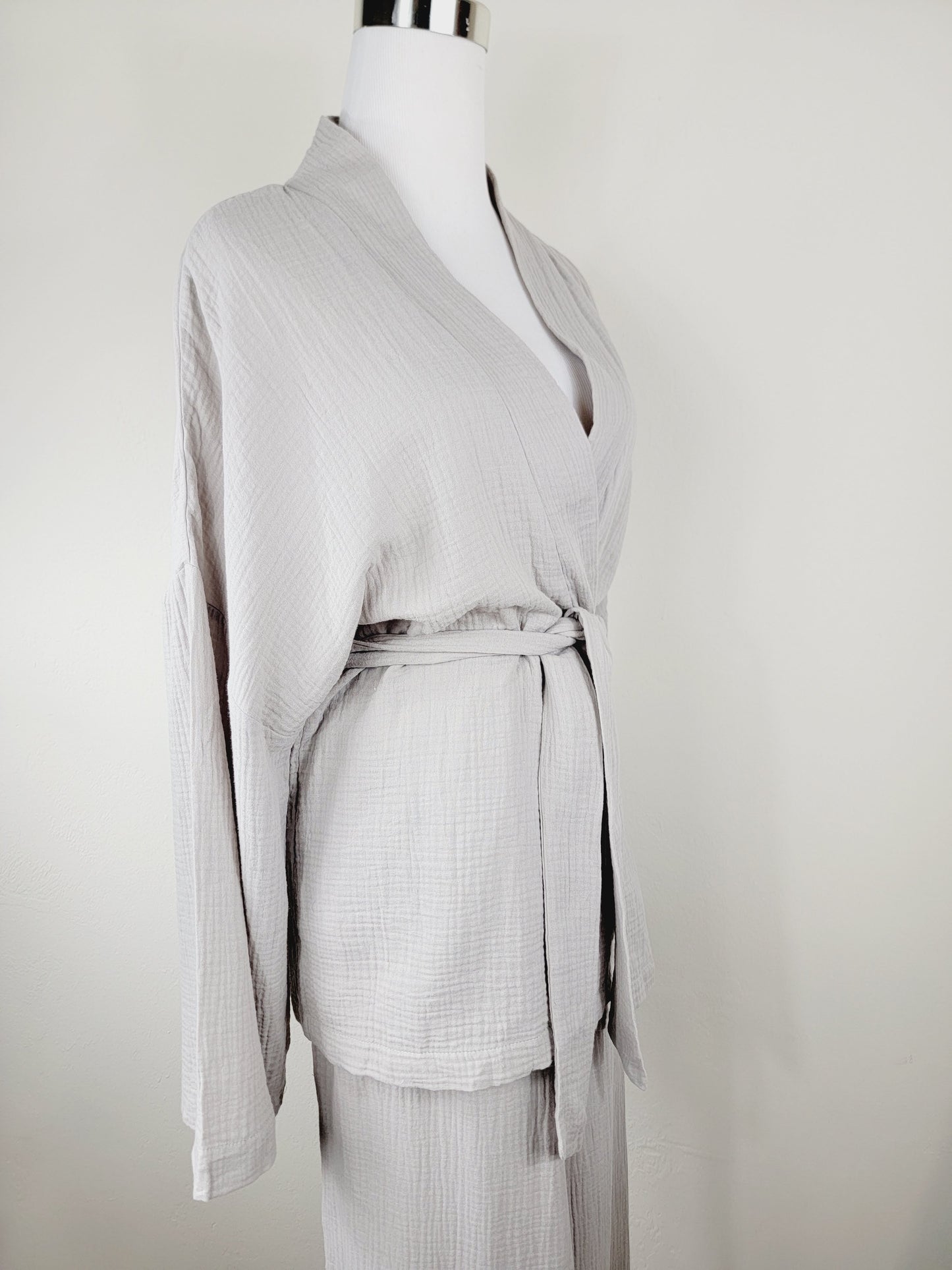 Breathable Muslin Set for Women, Versatile Everyday Wear, Gray