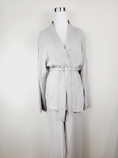 Breathable Muslin Set for Women, Versatile Everyday Wear, Gray