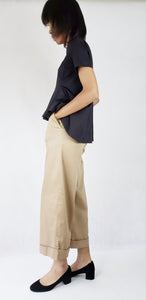 WHITE FRONT FOLDED OVERSIZED TOP SHORT SLEEVED - EEBRU