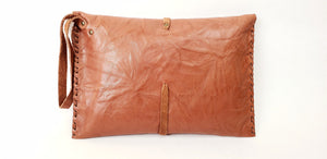 HAND-TAILORED NATURAL VIBRANT SHEEP SKIN CLUTCH - EEBRU