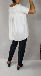 VOLUMINOUS TOP WITH PLEAT - EEBRU
