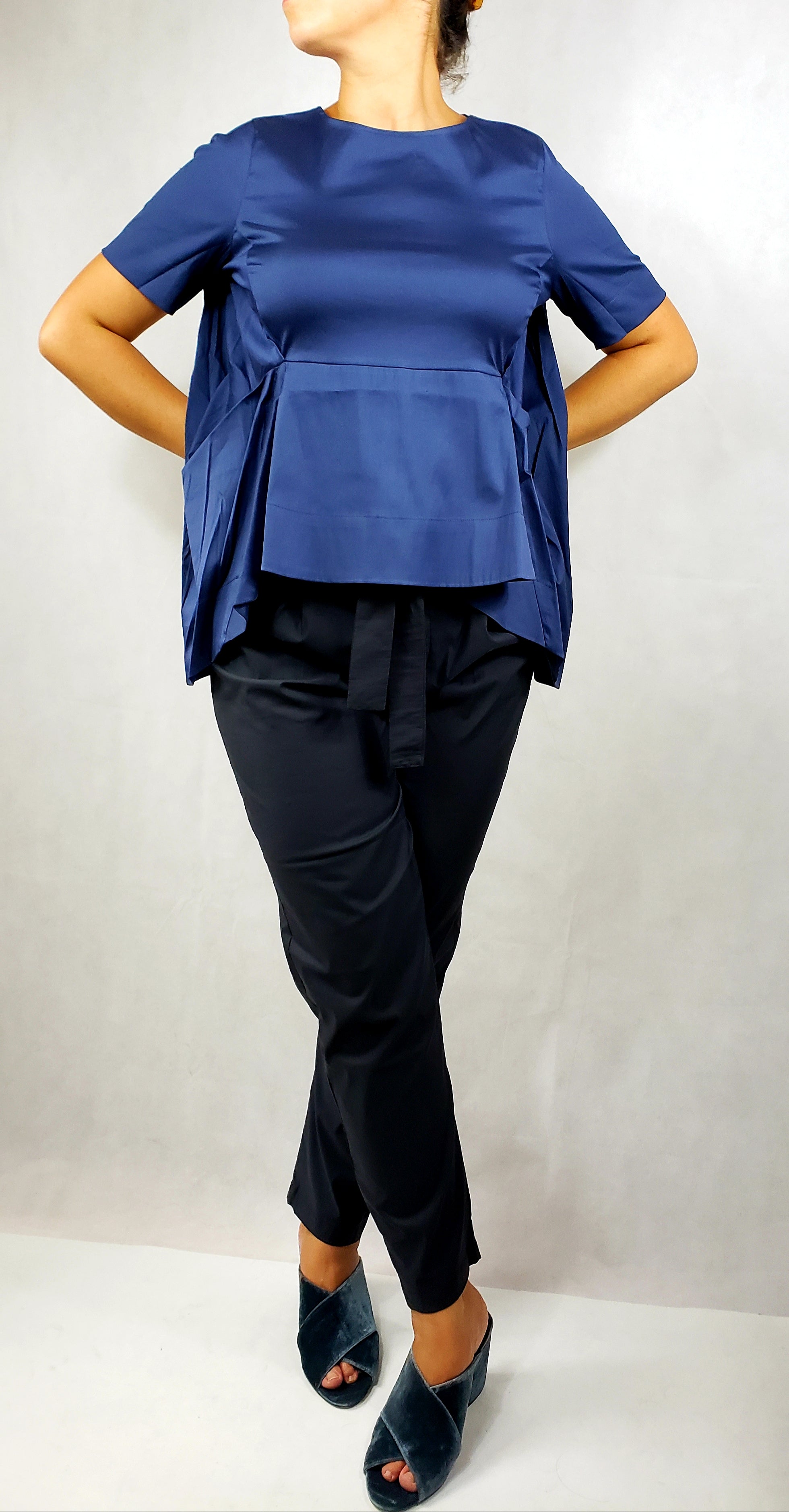 FRONT FOLDED OVERSIZED TOP SHORT SLEEVED - EEBRU