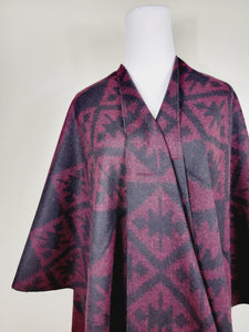 Poncho Chal, Extra suave - Reversible Cereza/Negro