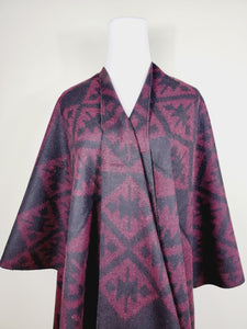 Poncho Chal, Extra suave - Reversible Cereza/Negro