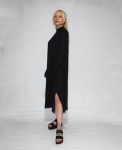 BLACK DRESS LONG SLEEVE TURTLE NECK WITH SIDE SLITS - EEBRU