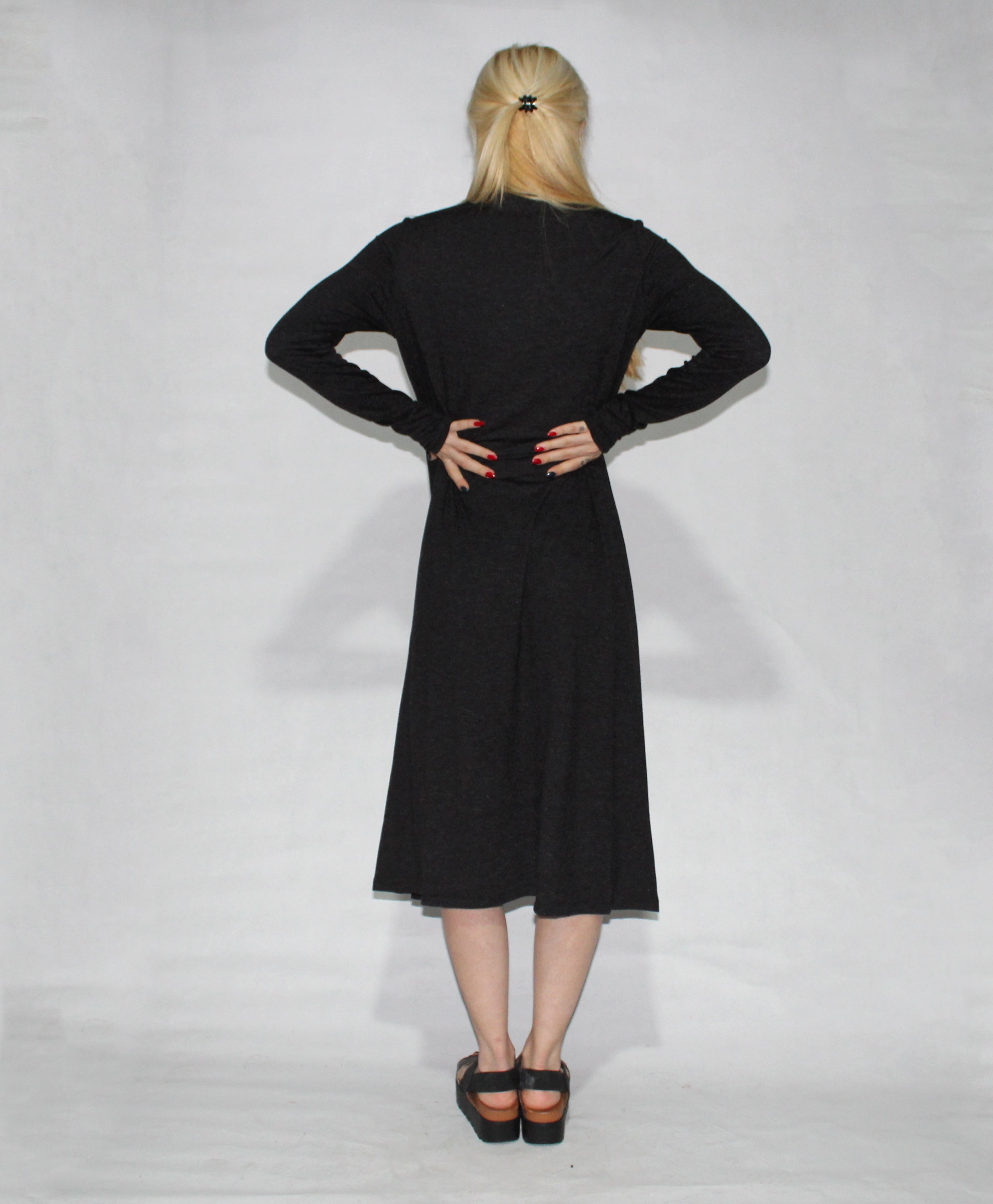 BLACK DRESS LONG SLEEVE TURTLE NECK WITH SIDE SLITS - EEBRU